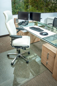 Glass Deluxe Chairmat, Beveled Edges, Easy Chair Roll,