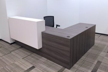 DeskMakers Custom Reception 3152